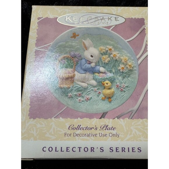 1996 Hallmark Keepsake Collectors Plate "Keeping A Secret" Hand-Painted - Picture 5 of 7